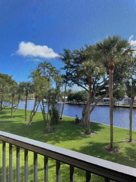 14 Royal Palm Way 204, Boca Raton, Florida 33432, USA