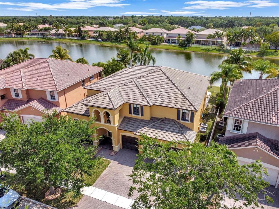 3872 W Hibiscus Street, Weston, Floride 33332, États-Unis