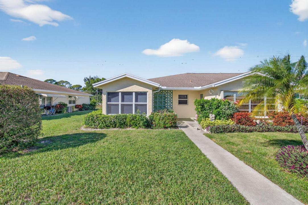 5392 Lakefront Boulevard A, Delray Beach, Florida 33484, USA