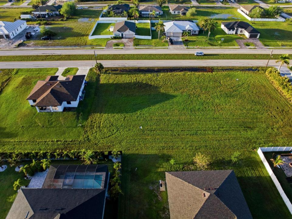 2623 Tropicana W Parkway, Cape Coral, Floride 33993, États-Unis