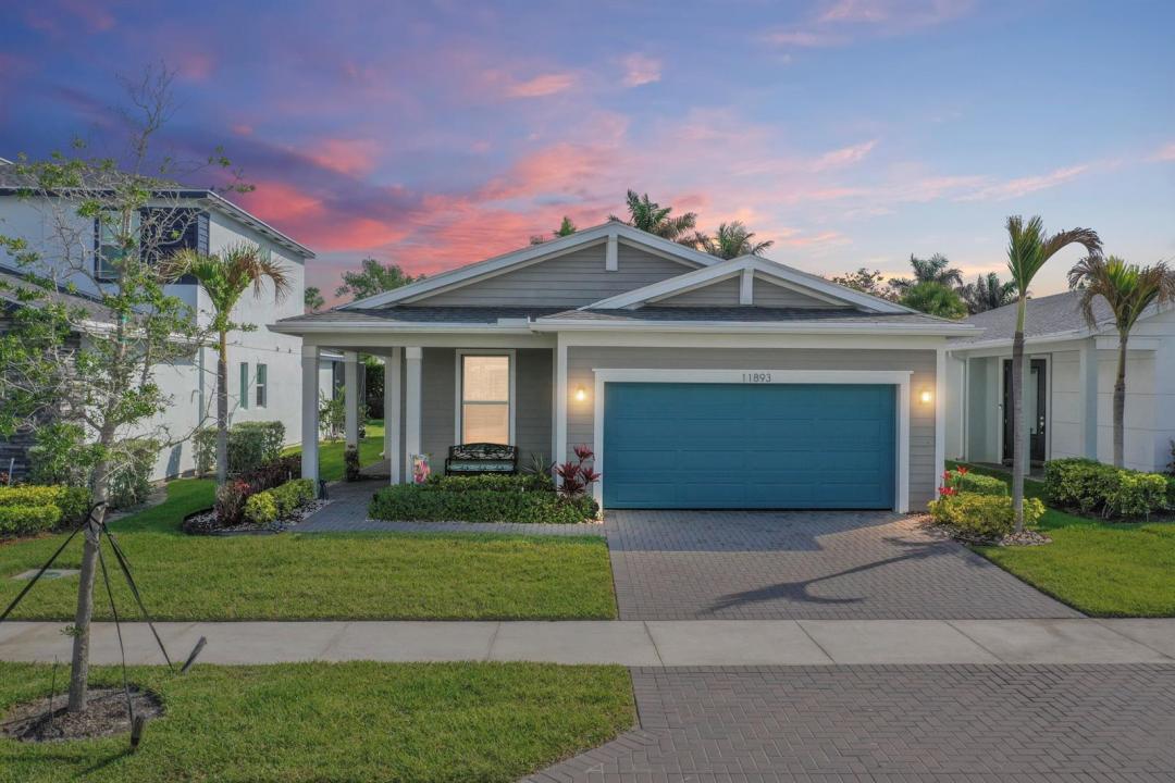 11893 SW Lyra Drive, Port St. Lucie, Florida 34987, USA