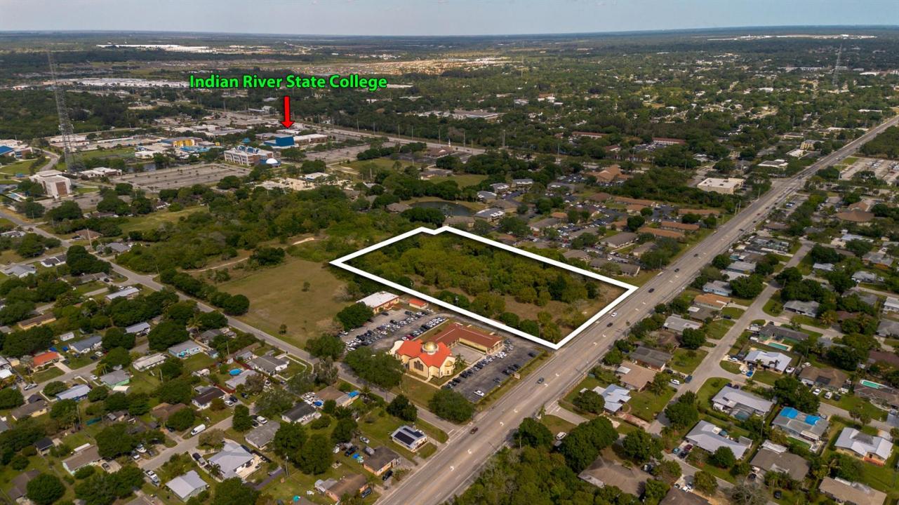 2205 S 25th Street, Fort Pierce, Floride 34947, États-Unis