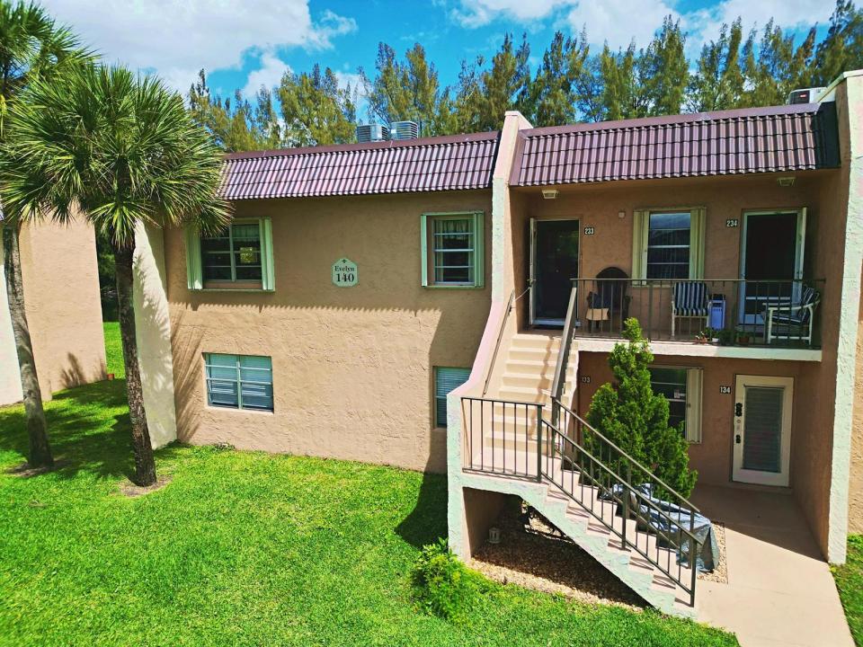 140 Lake Meryl Drive Apt 233, West Palm Beach, Floride 33411, États-Unis