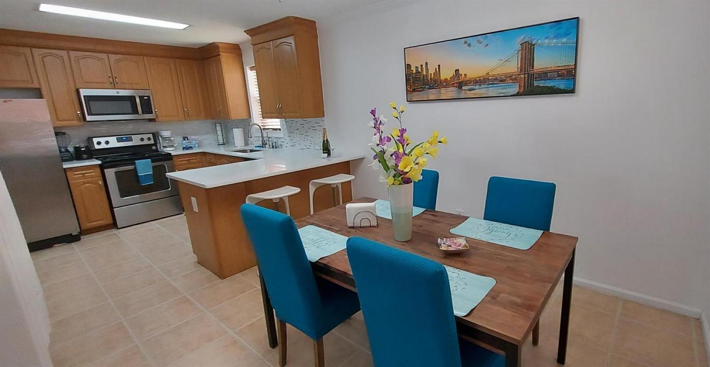 1401 W 9th Street, Riviera Beach, Floride 33404, États-Unis