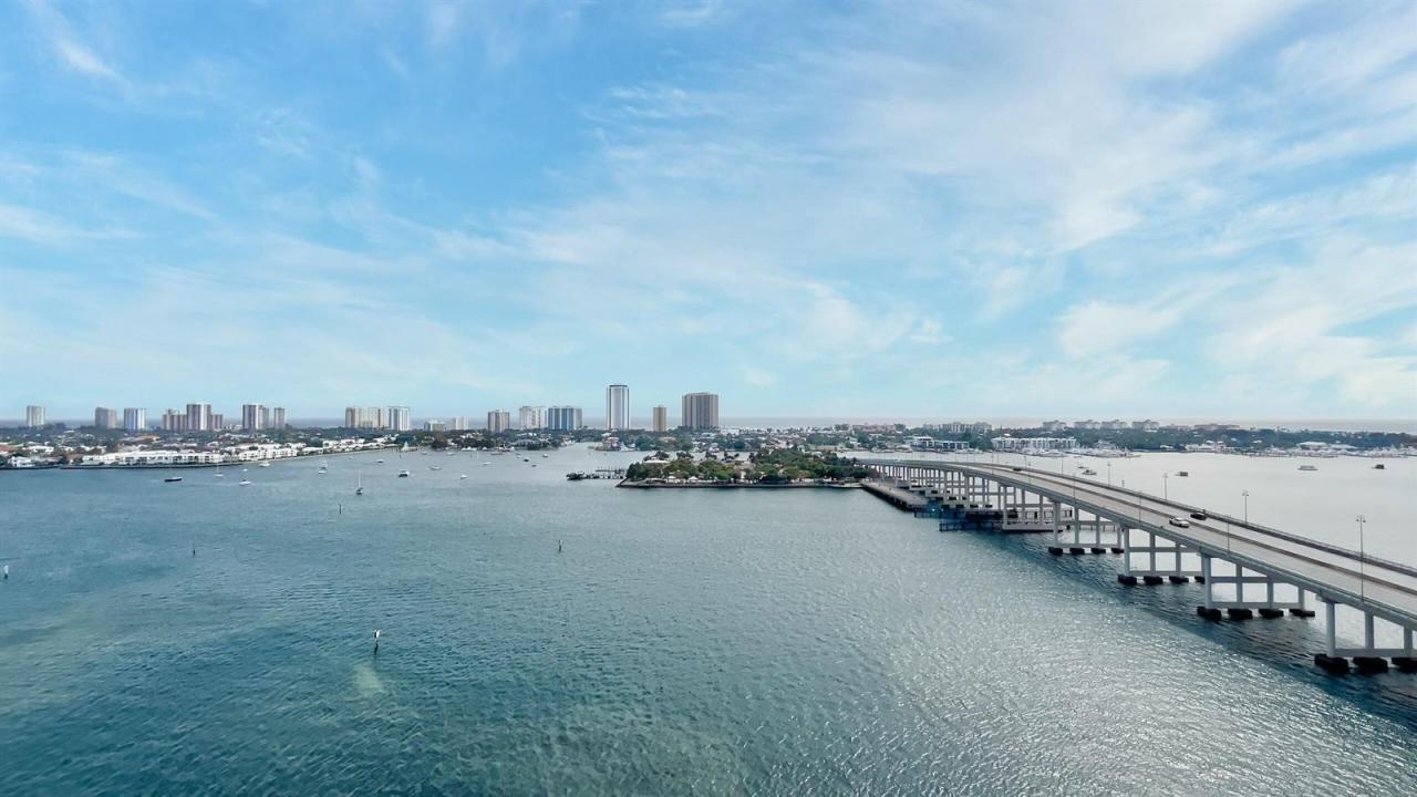 2640 Lake Shore Drive 1710, Riviera Beach, Floride 33404, États-Unis