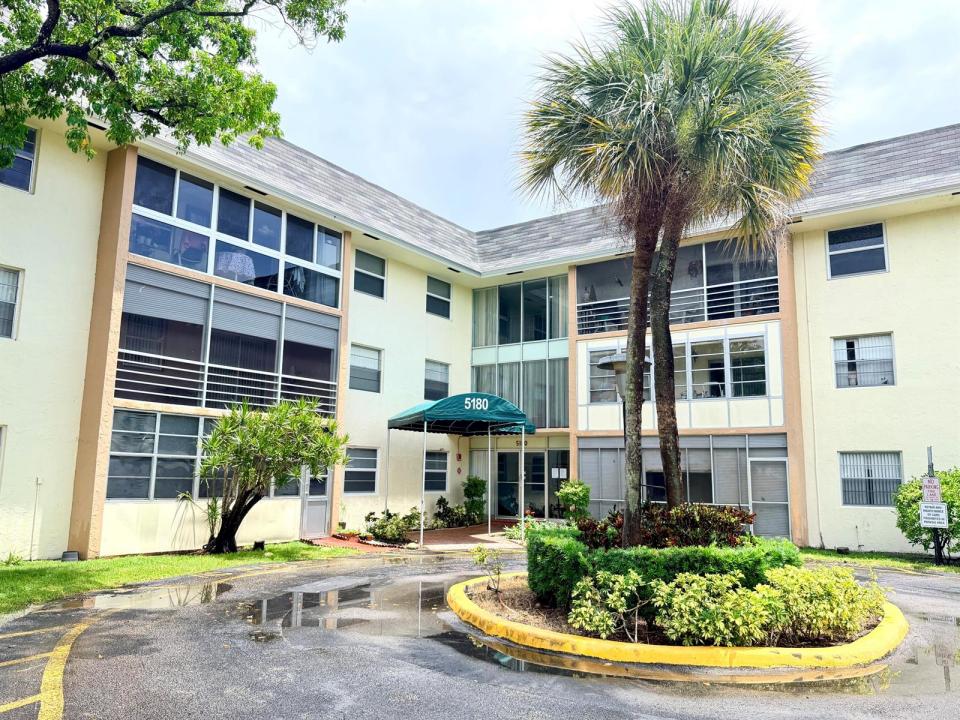 5180 E Sabal Palm Boulevard 228, Tamarac, Floride 33319, États-Unis