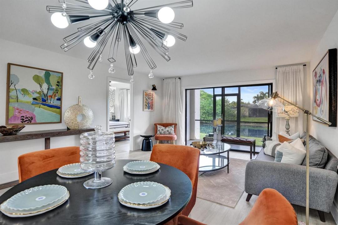 10442 Sunrise Lakes Boulevard 111, Sunrise, Floride 33322, États-Unis