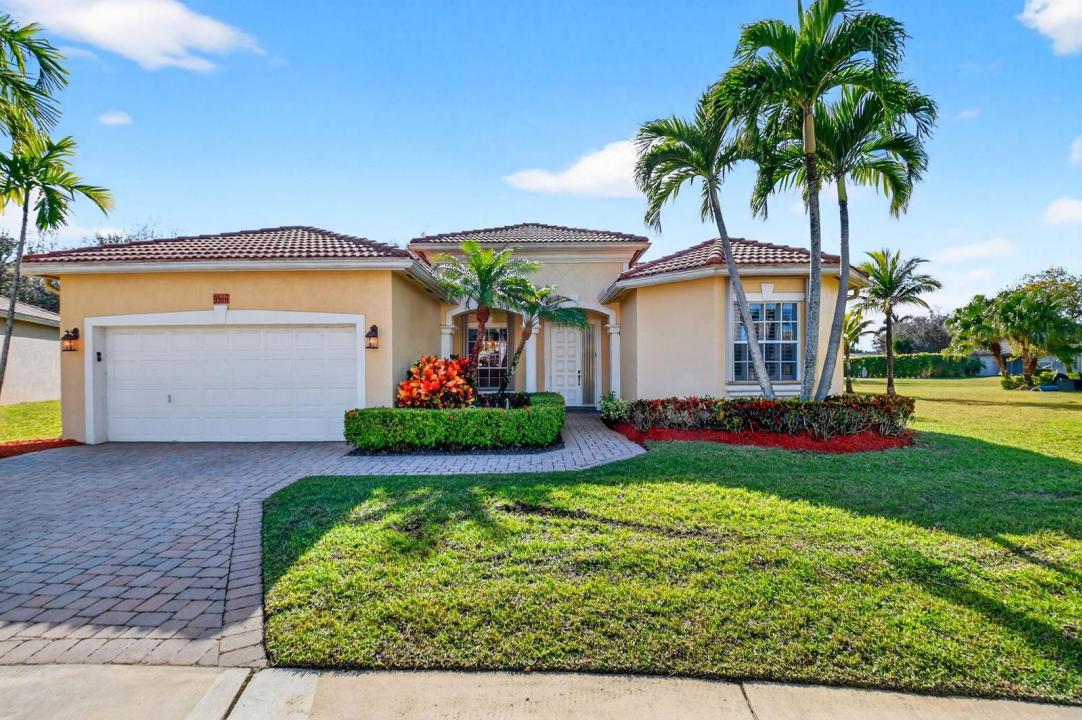 9566 Lantern Bay Circle, West Palm Beach, Florida 33411, USA
