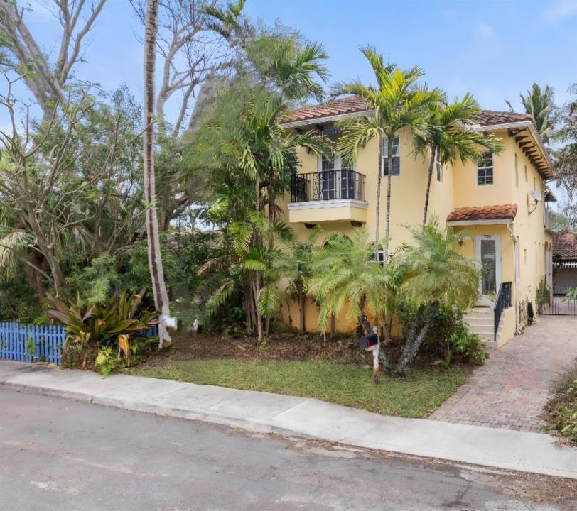 218 N Palmway, Floryda 33460, USA
