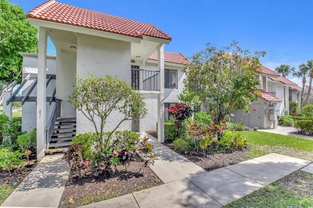 5715 Fairway Park Drive 201, Boynton Beach, Floride 33437, États-Unis
