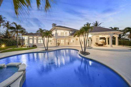 1735 SE St Lucie Boulevard, Stuart, Florida 34996, USA