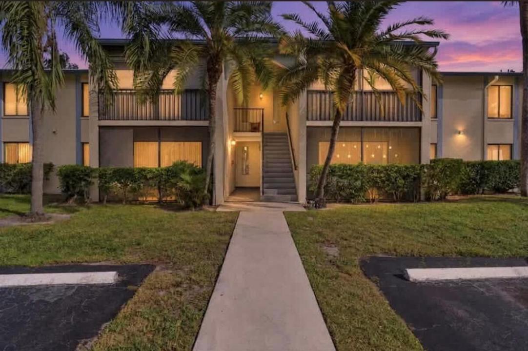 1102 Green Pine Boulevard A1, West Palm Beach, Floride 33409, États-Unis