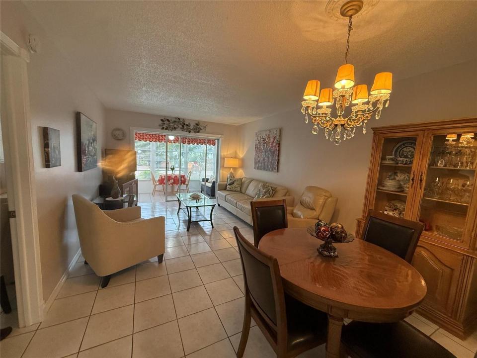 2901 NW 46th Avenue 106, Lauderdale Lakes, Floride 33313, États-Unis