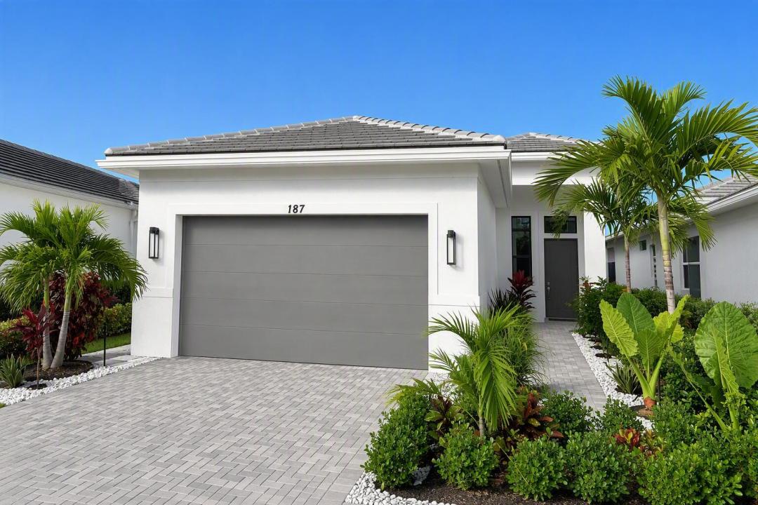 187 SE Via Sangro, Port St. Lucie, Floride 34952, États-Unis