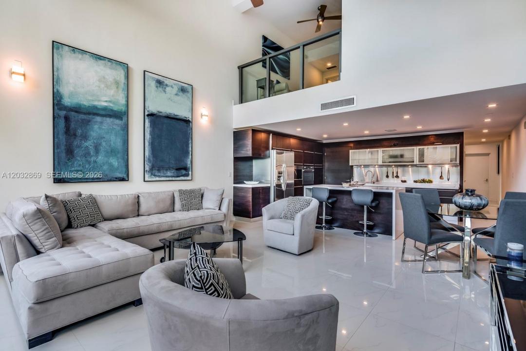 6000 Collins Ave 346, Miami Beach, Florida 33140, Stati Uniti