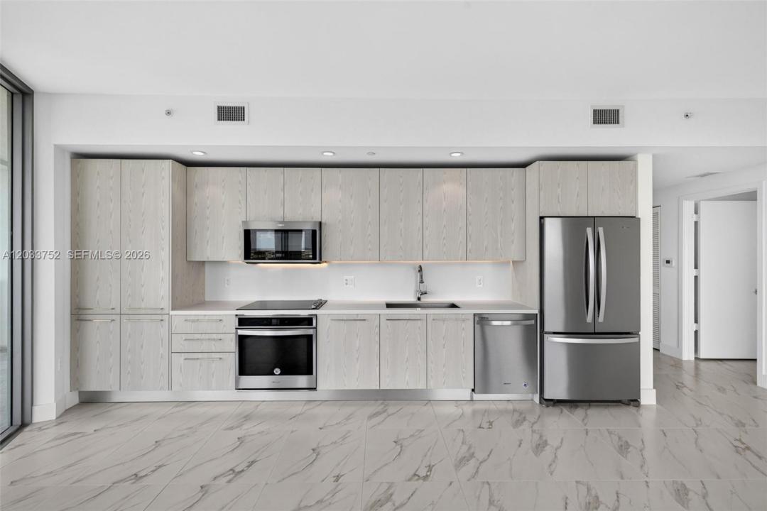 2000 Metropica Way 1910, Sunrise, Floride 33323, États-Unis