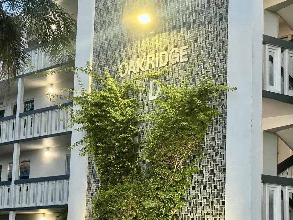 2026 Oakridge D, Deerfield Beach, Florida 33442, USA
