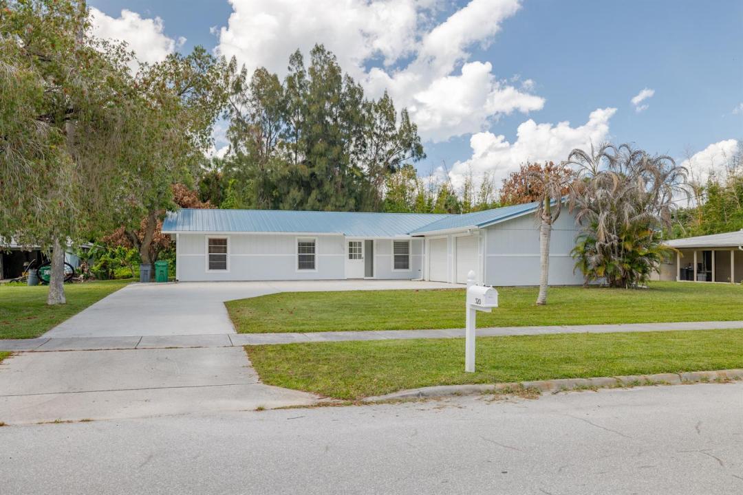 320 Chamberlain Boulevard, Fort Pierce, Florida 34946, USA