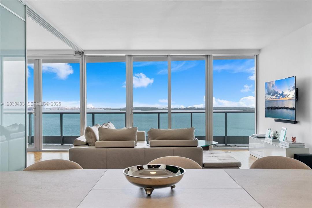 1331 Brickell Bay Dr 1409, Miami, Florida 33131, USA
