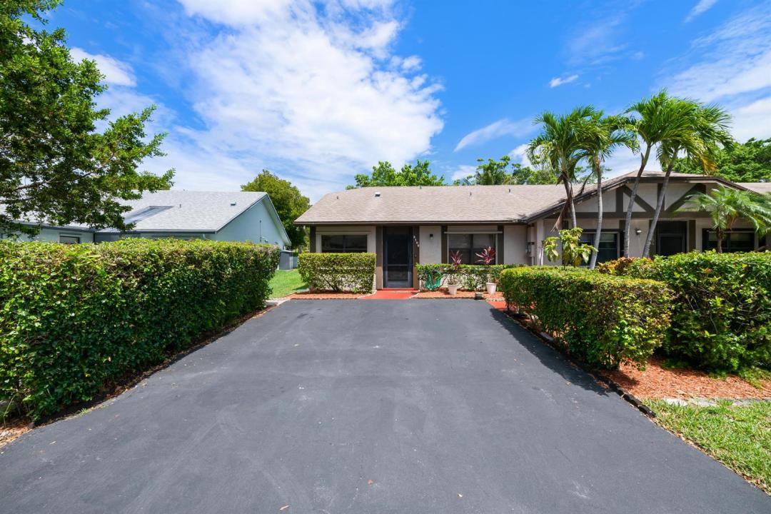 8108 NW 100th Way, Tamarac, Floride 33321, États-Unis