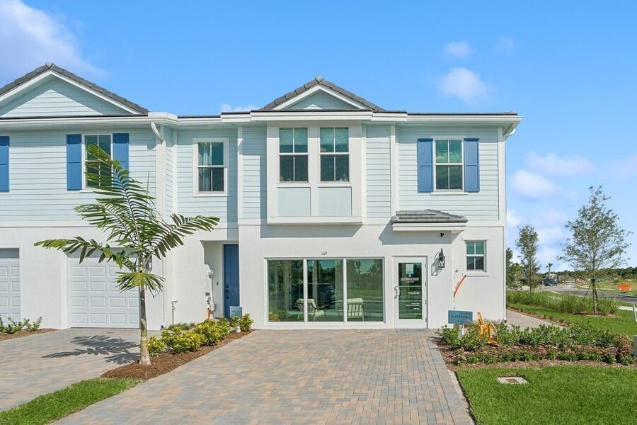 208 SE Birch Terrace, Stuart, Florida 34997, USA