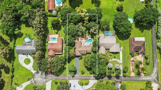 9700 NW 28th Street, Cooper City, Florida 33024, USA