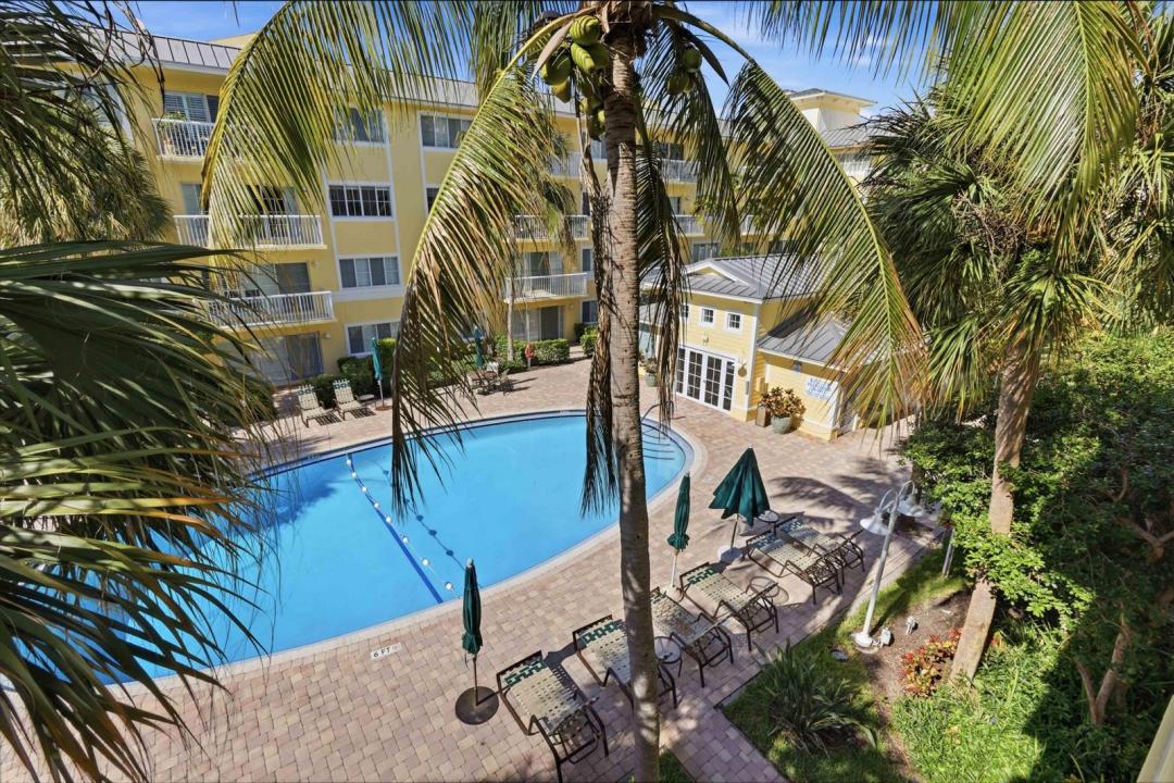 1515 E Broward Boulevard 323, Fort Lauderdale, Florida 33301, USA