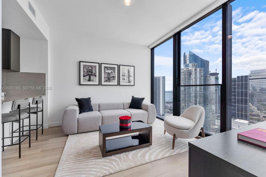 20 NE 11th Street 4309, Miami, Florida 33132, Stati Uniti