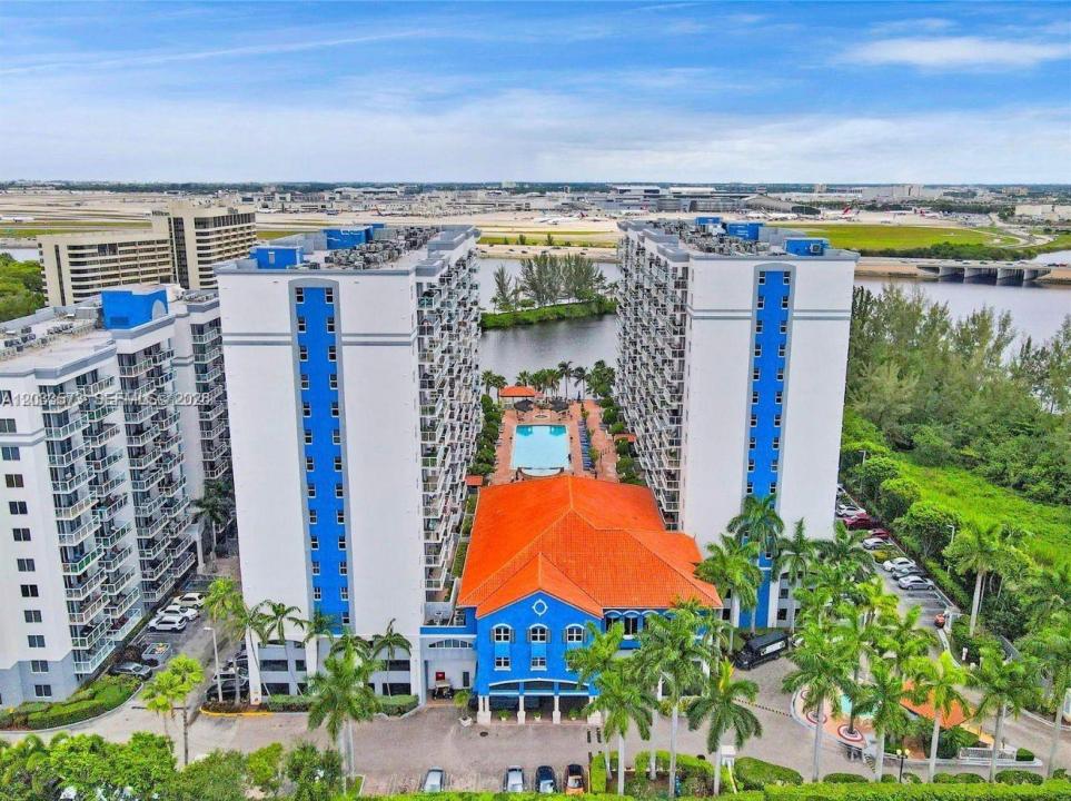 5091 NW 7th St 906, Miami, Floride 33126, États-Unis