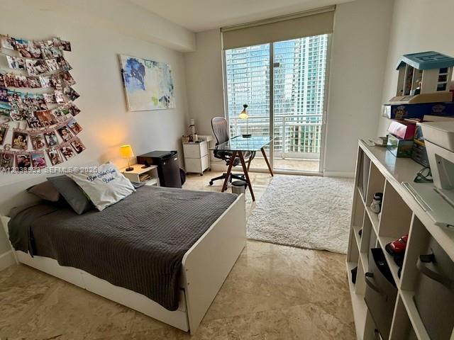 901 BRICKELL KEY BL 2206, Miami, Floride 33131, États-Unis