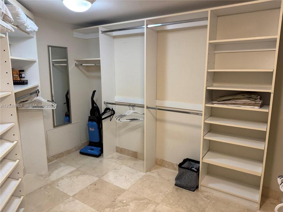 7000 Island Blvd 2403, Aventura, Floride 33160, États-Unis