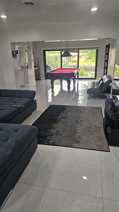 2856 NW 10th Ave, Wilton Manors, Floride 33311, États-Unis