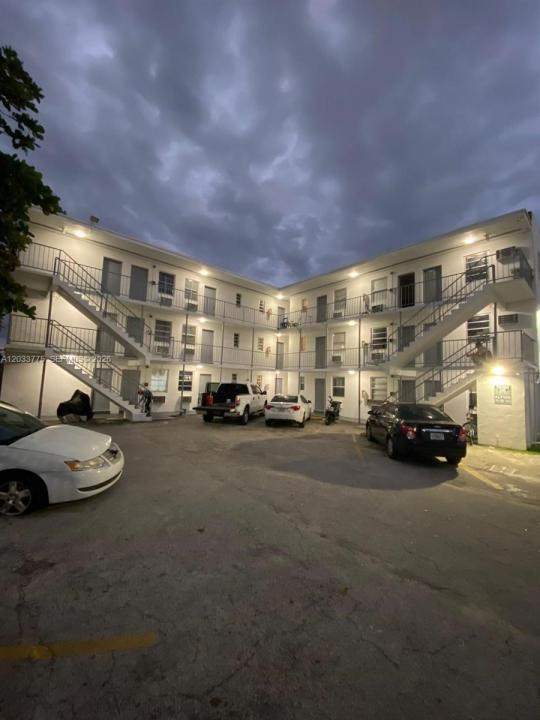 1261 NW 59th St 14, Miami, Floride 33142, États-Unis