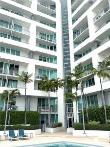 350 NE 24th St 407, Miami, Florida 33137, USA