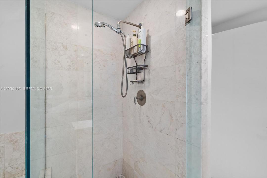1331 BRICKELL BAY DR 1004, Miami, Florida 33131, Stati Uniti