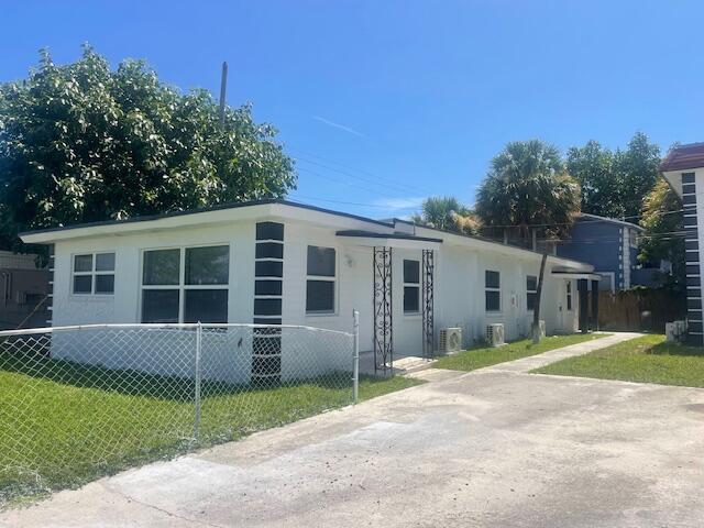 304 N Tamarind Avenue, West Palm Beach, Florida 33401, USA
