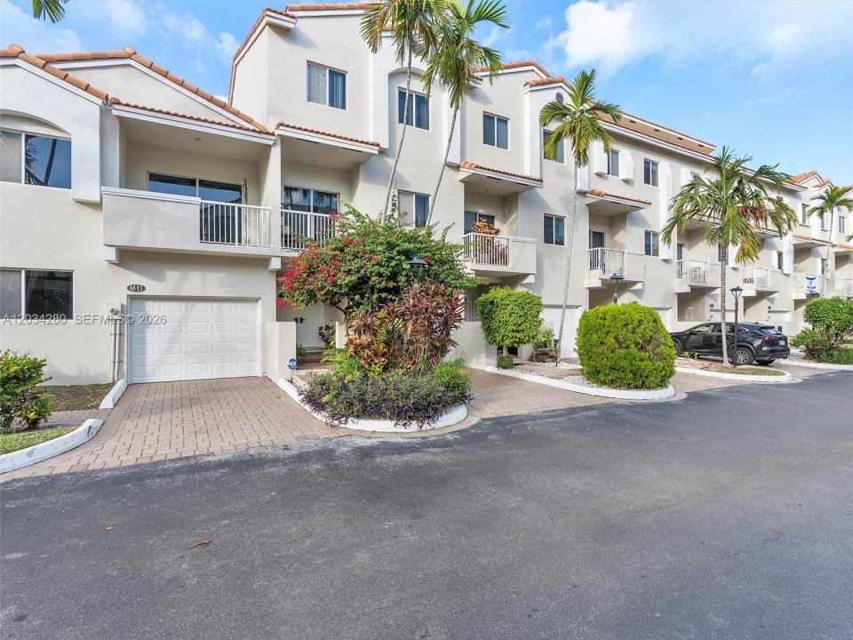 21399 Marina Cove Cir M12, Aventura, Floride 33180, États-Unis
