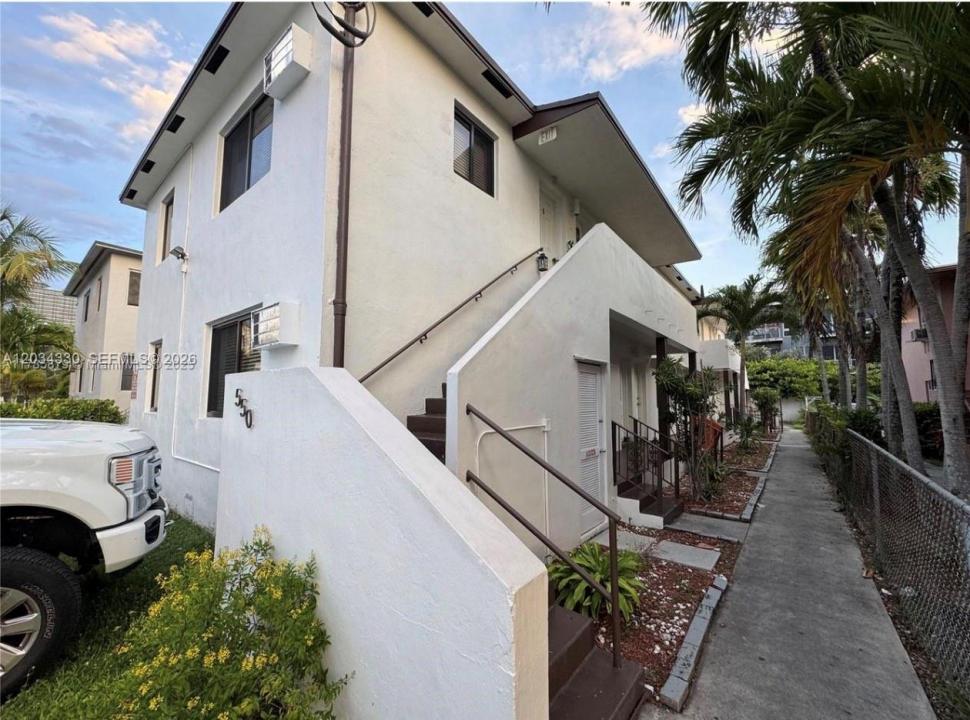 550 SW 10th St 6, Miami, Floride 33130, États-Unis