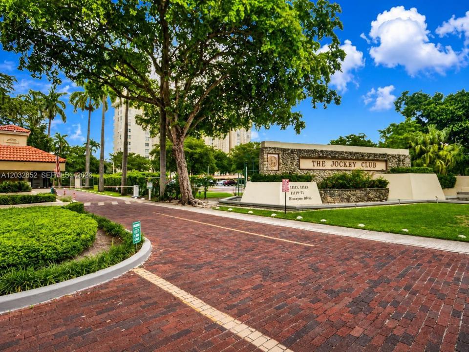 11111 NE Biscayne Blvd 16A, Miami, Floride 33181, États-Unis