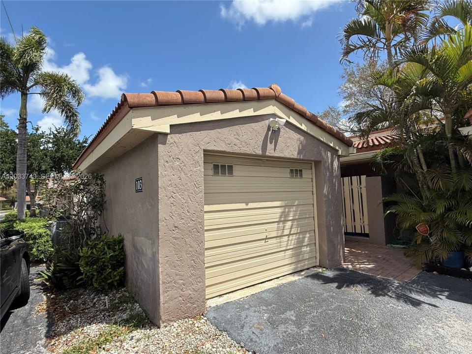 103 Tweedbrook Ln 101, Hollywood, Floride 33021, États-Unis