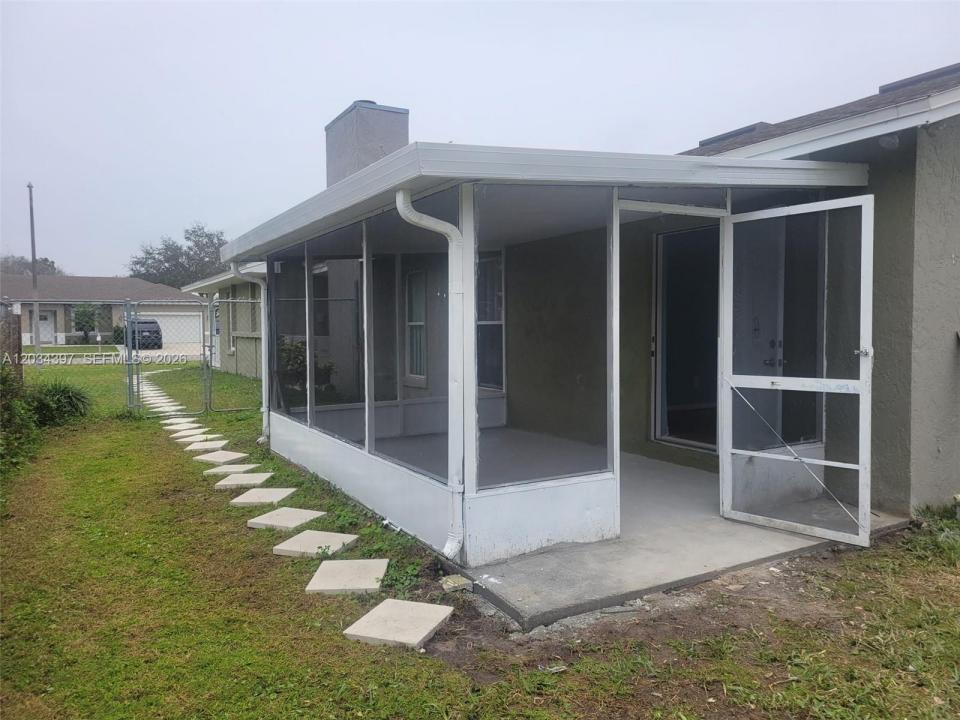 20420 Marlin st B, Orlando, Florida 32833, USA