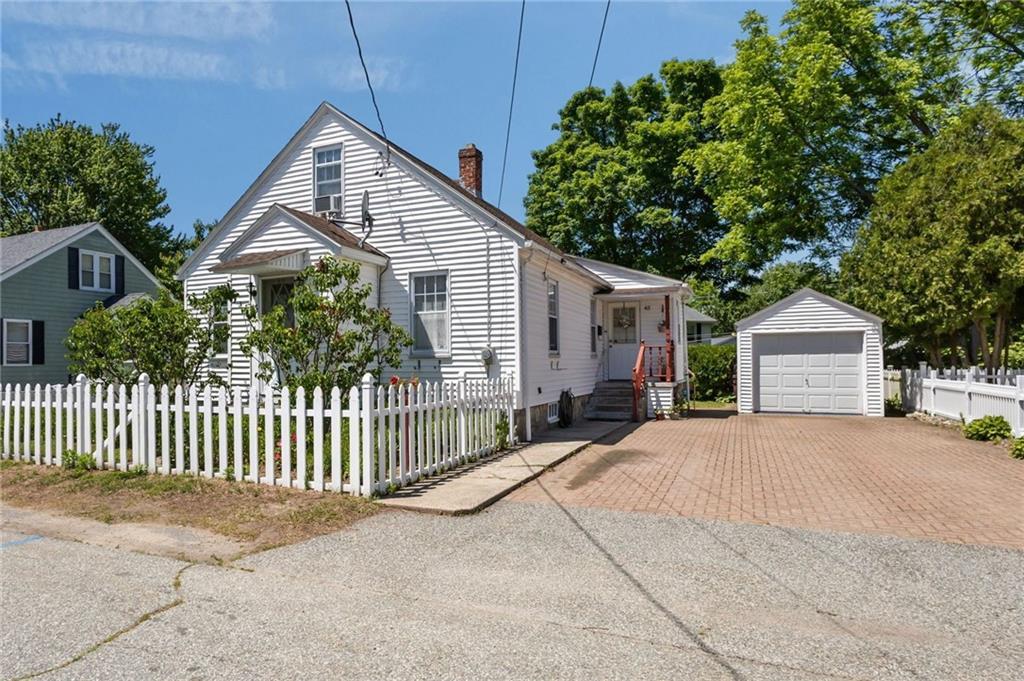 43 Virginia Avenue, Woonsocket, Rhode Island 02895, USA