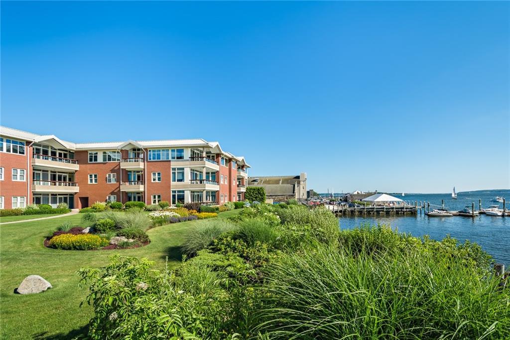 341 Thames Street 302-S, Bristol, Rhode Island 02809, États-Unis