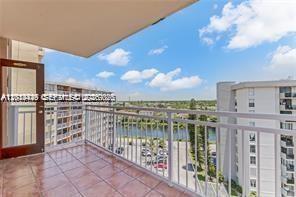 2025 NE 164th St 904, North Miami Beach, Florida 33162, Stati Uniti