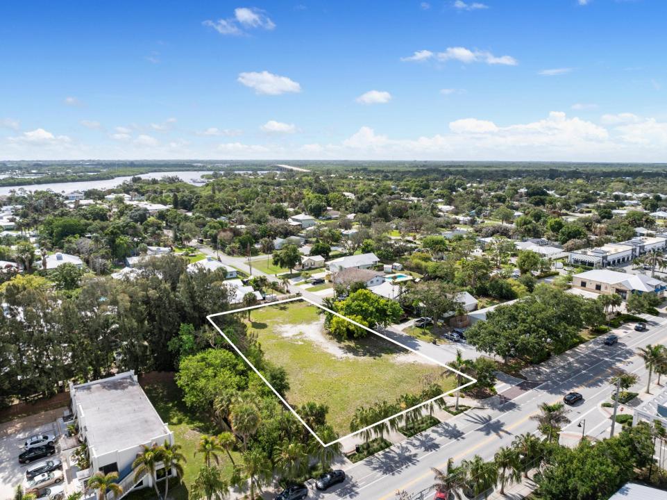 1183 SW 31st Street, Palm City, Florida 34990