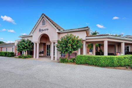 109 Palm Circle, Atlantis, Floride 33462, États-Unis