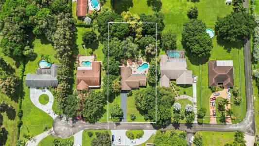 9700 NW 28th Street, Cooper City, Florida 33024, USA