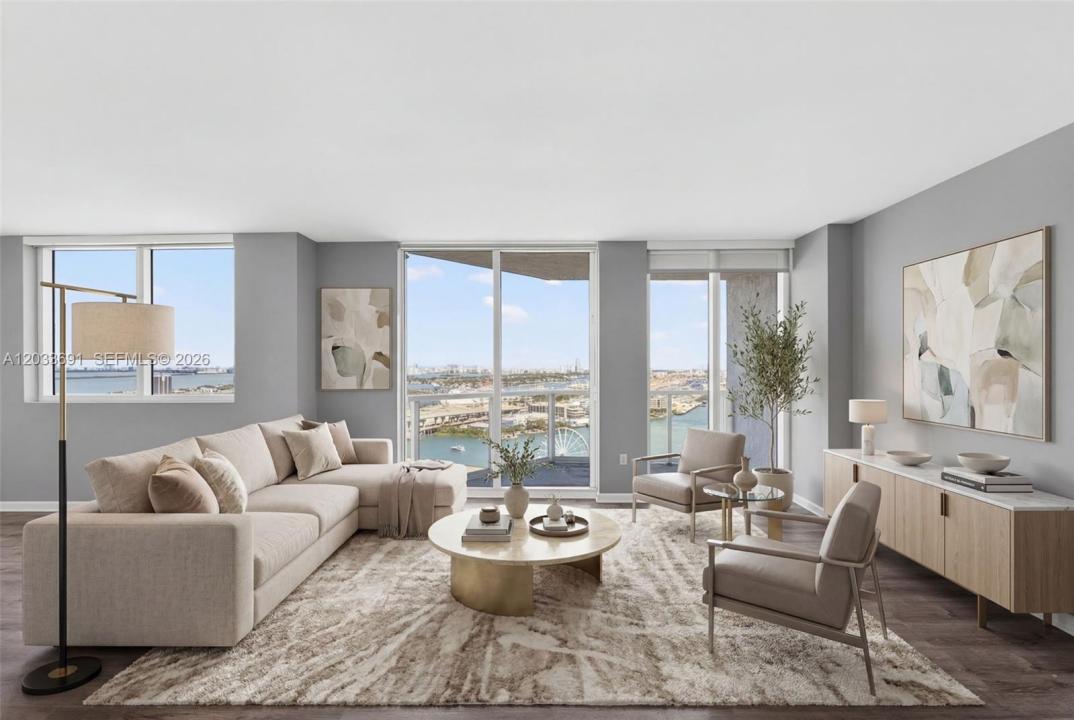 244 Biscayne Blvd 3702, Miami, Florida 33132, Stati Uniti
