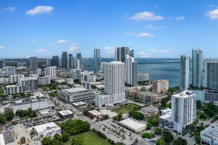 2000 Biscayne Blvd 1707, Miami, Florida 33137, USA