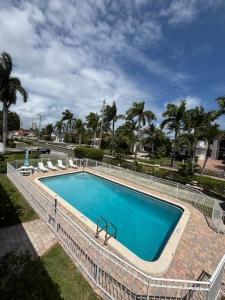 500 Layne Blvd 20, Hallandale Beach, Florida 33009, USA